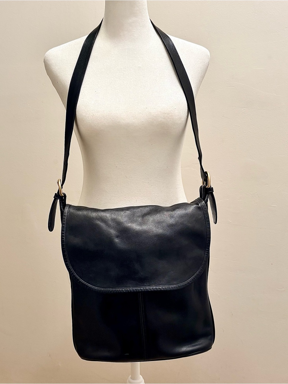 Vintage Coach Courier Messenger Bag Black Glove Tanned Leather Crossbody, 1990s